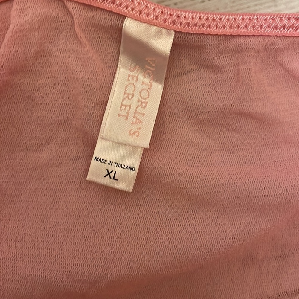 NWOT Victorias Secret bra w/coordinating panty. Sizes 38D and XL.​​​​ - Picture 4 of 11
